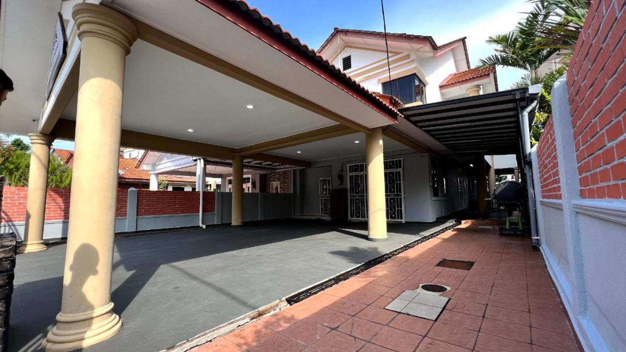 Yb Guest House 4 Bilik 5 Katil Chukai Exterior photo