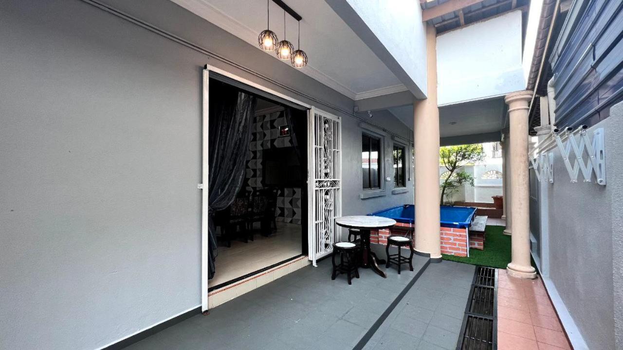 Yb Guest House 4 Bilik 5 Katil Chukai Exterior photo